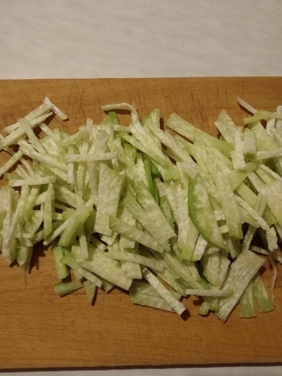 Редька соломкой