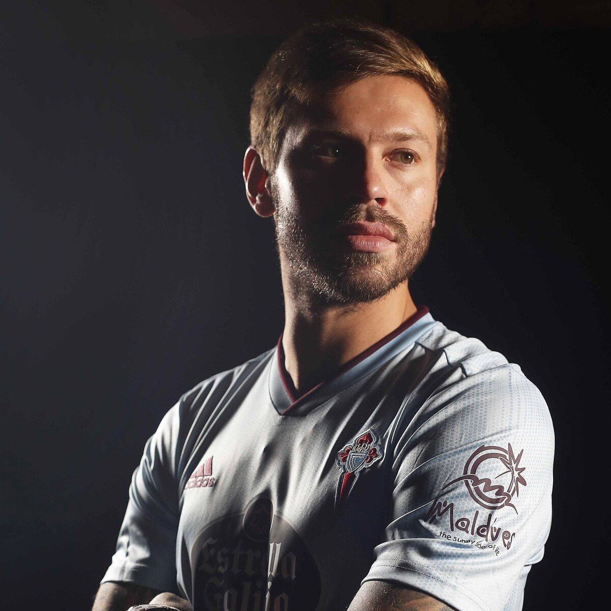 Смолова очень красочно презентовали за "Сельту". Источник фото: Яндекс.Картинки