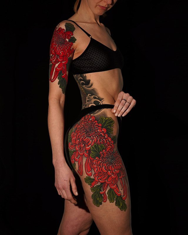 топ татуировки уходящего месяца