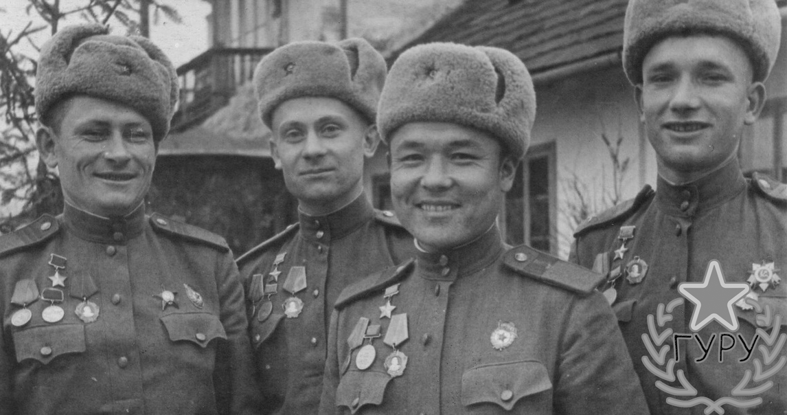 Солдаты — пример для подражания в военные и послевоенные годы, СССР