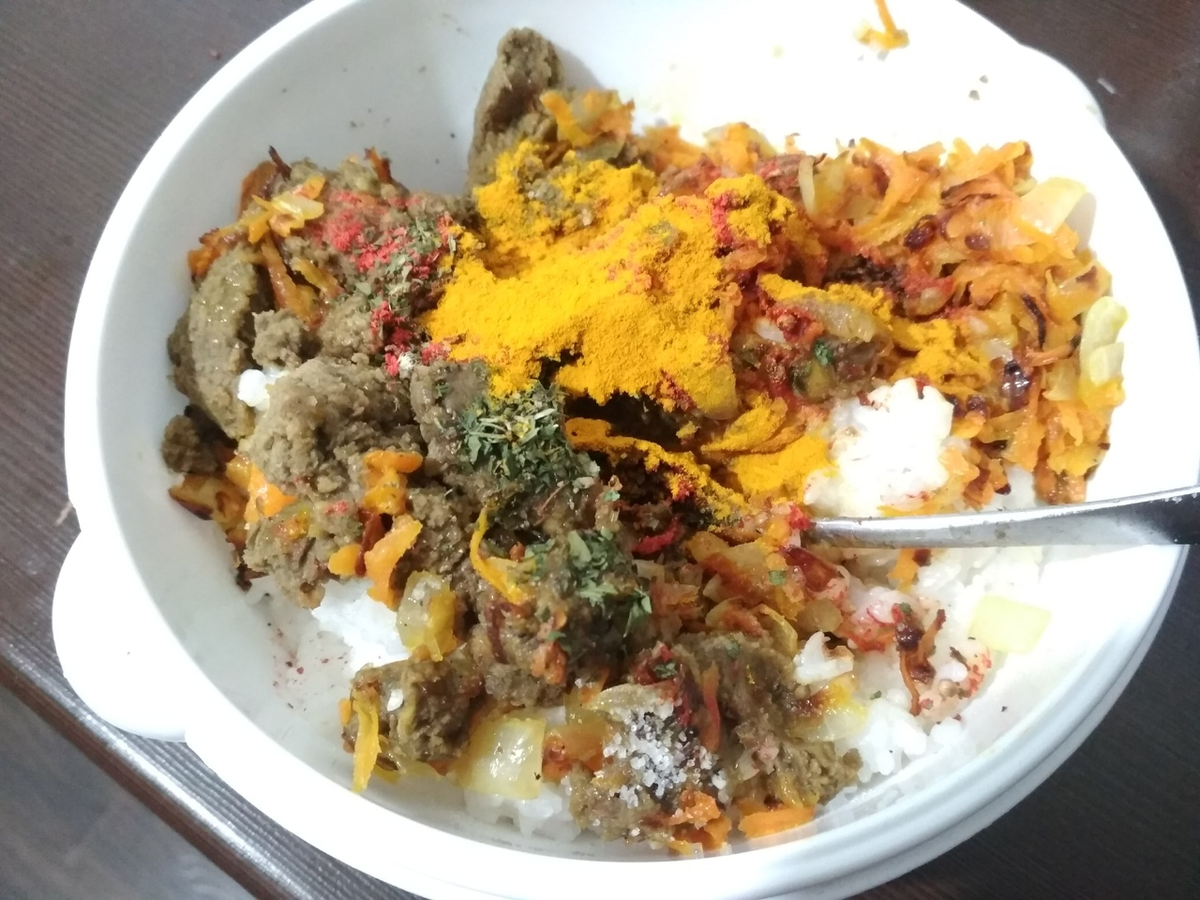 Подготовка ингредиентов для фарша.