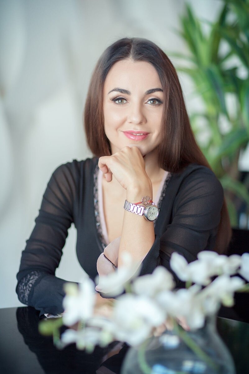 Юлия Хадарцева психолог расстановщик 