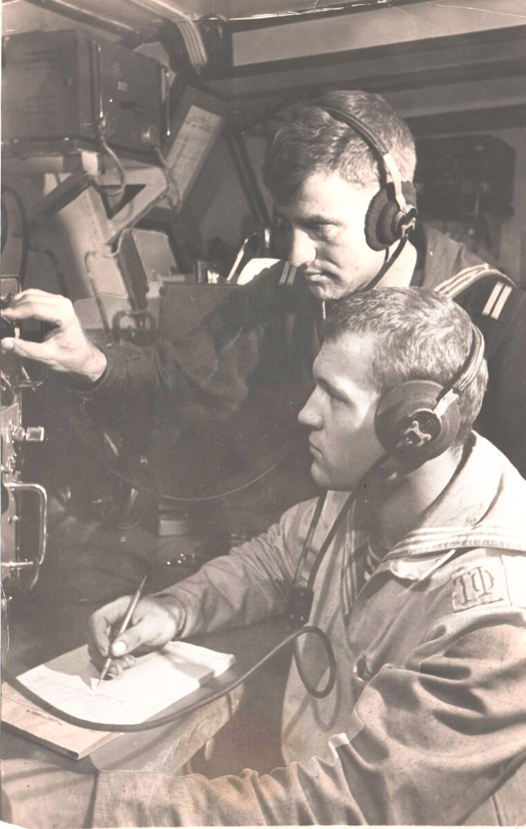 В радиорубке "Выдержанного"