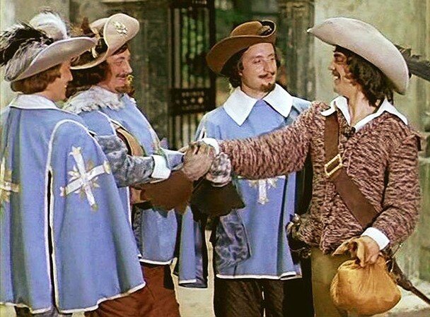 Д’Артаньян, Атос, Портос и Арамис в монастыре Дешо. Кадр из фильма Г. Юнгвальд-Хилькевича "Д’Артаньян и три мушкетера". Изображение взято в сети Интернет.