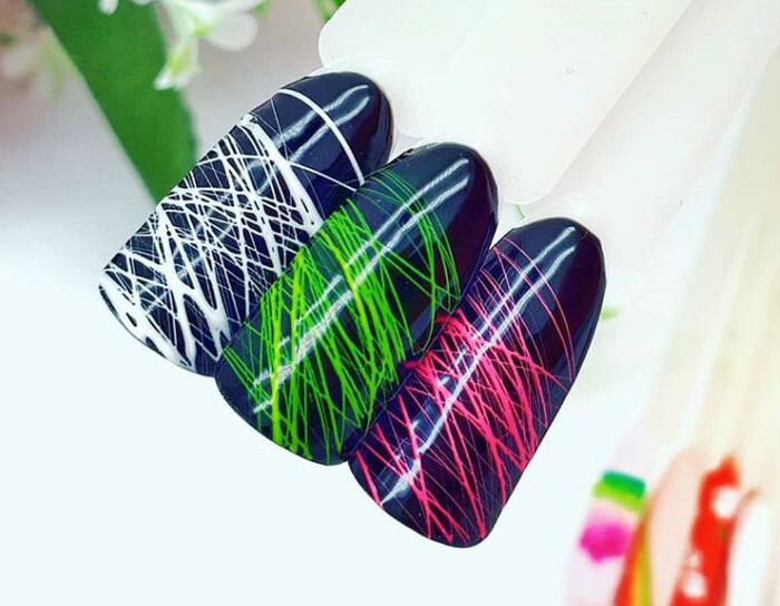 Фото http://ikrasivo.com/manikyur-s-pautinkoj/