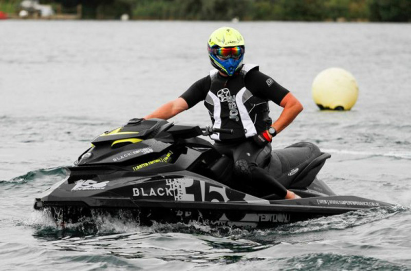 Водный мотоцикл бомбардир 800. Yamaha gp1800r svho. Водный скутер ямаха. Гидроцикл brp спортивный. Гидроцикл ямаха 2022.