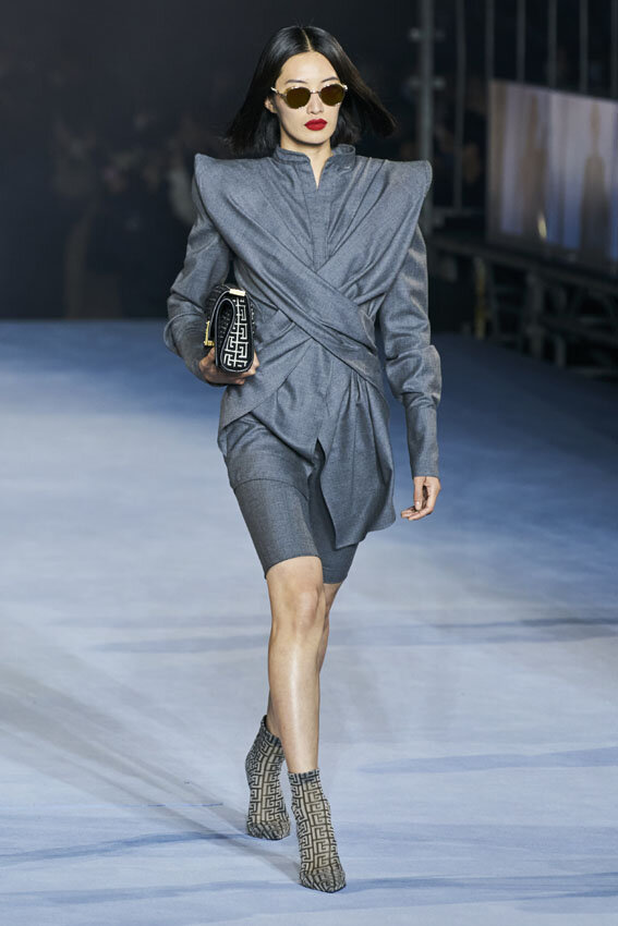 Париж Неделя Моды: Balmain весна - лето 2021