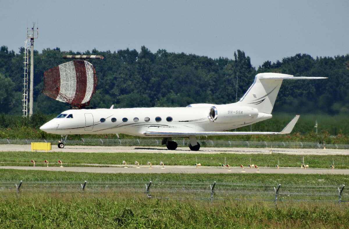 30 июля 2020 года: частный Gulfstream