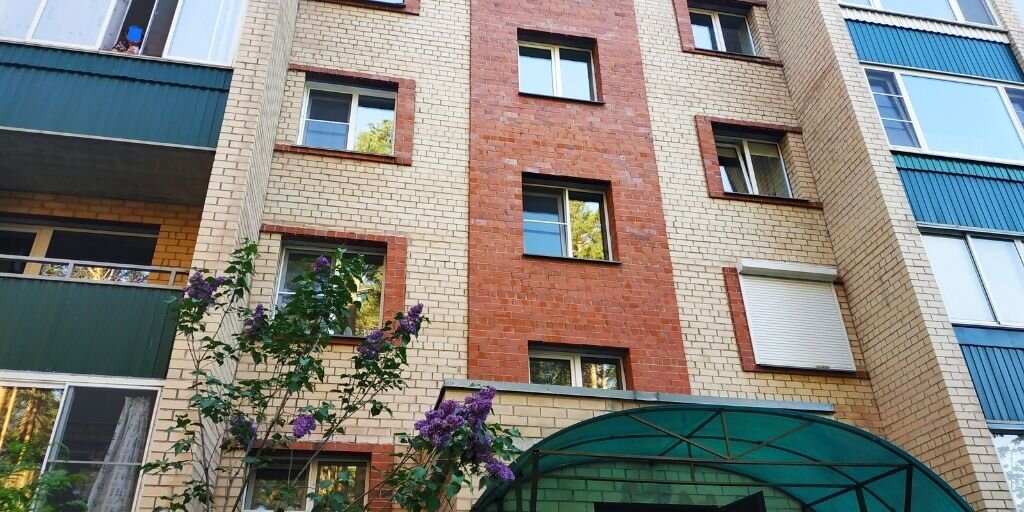Сразу разместил в рекламу