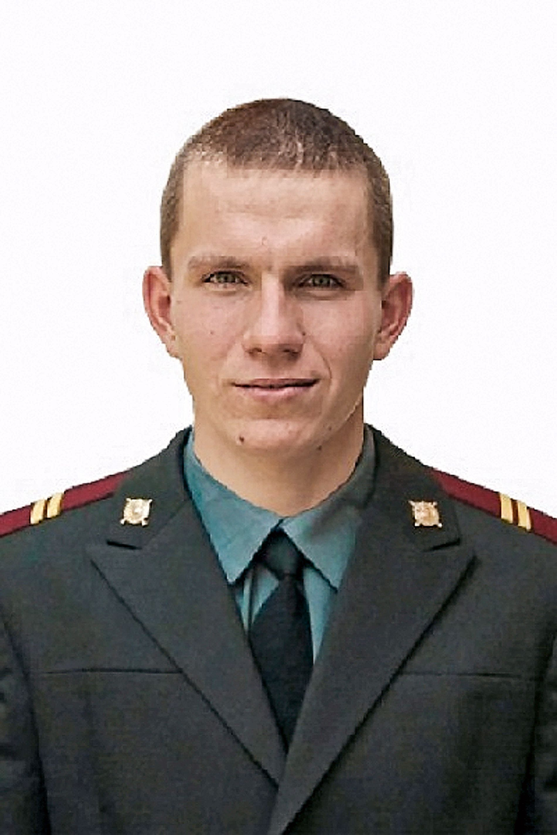Александр Большунов торс