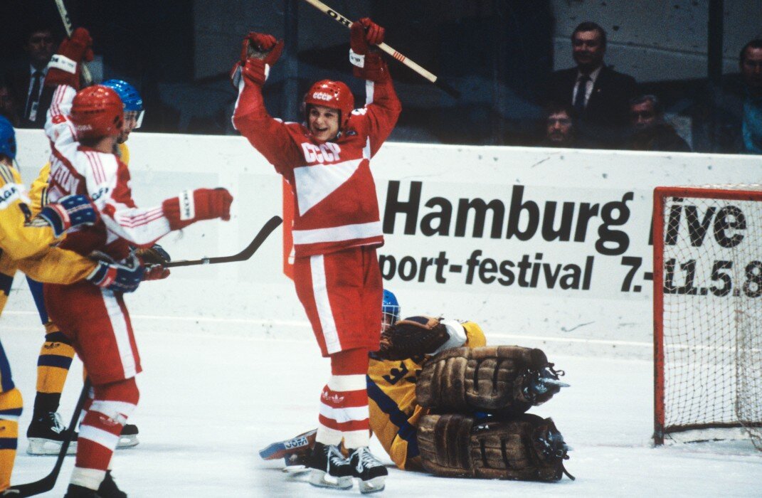 12 апреля 1986 года в Москве стартовал 51 Чемпионат Мира по хоккею. И немножко...-2