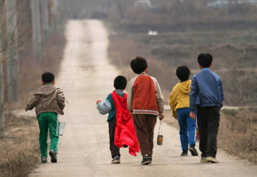 Исчезновение лягушачьих детей в корее. Лягушачьи мальчики корея история. Убийство лягушачьи мальчики. Лягушачьи мальчики останки. Исчезновение лягушачьих детей в корее.