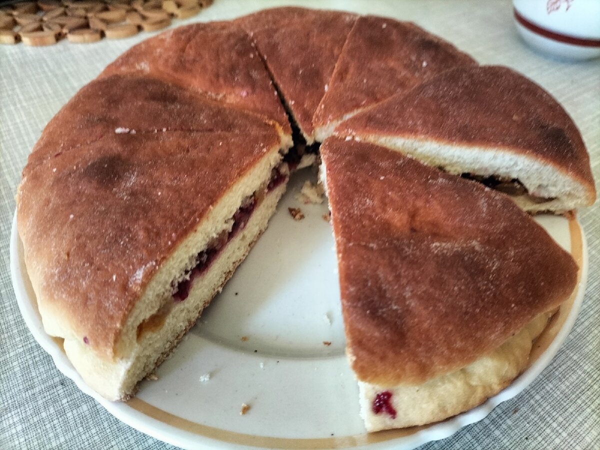 Аделя пирог слив
