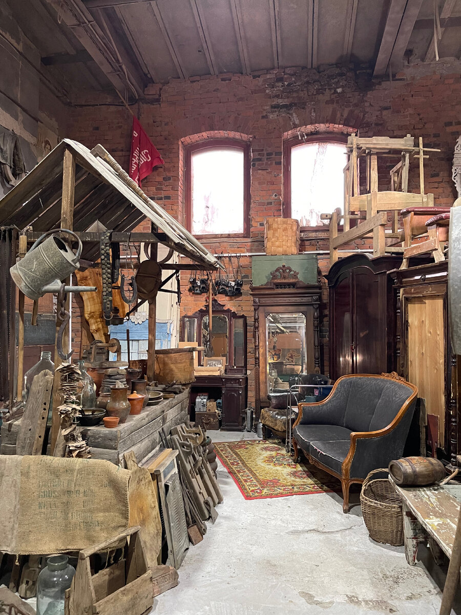 Здесь найдется все ©Аглая Ненаглей