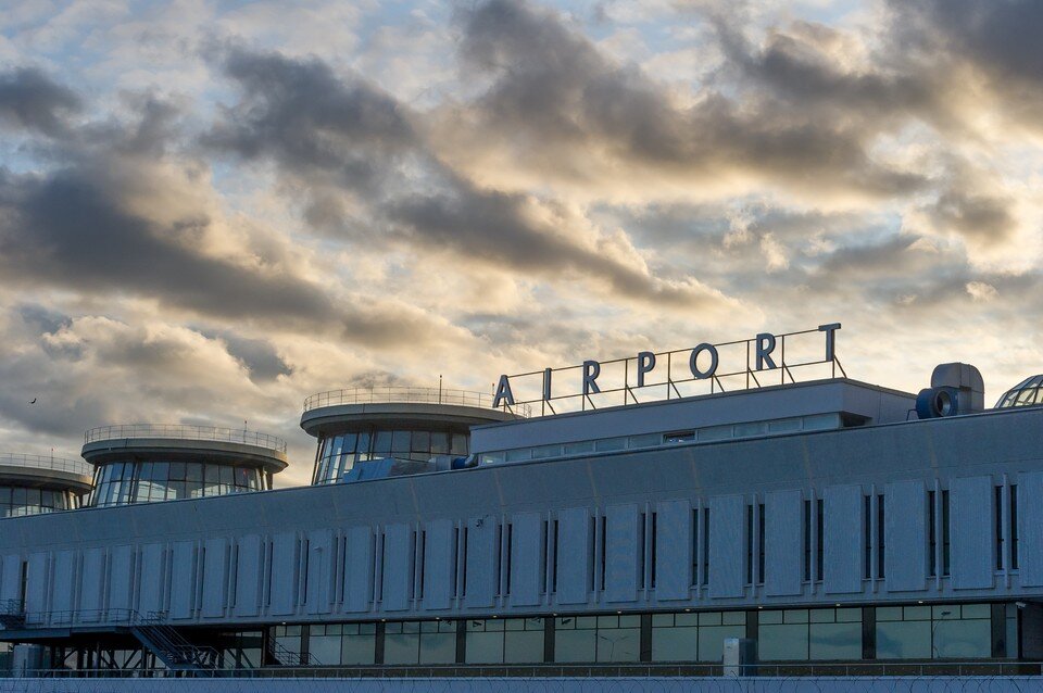     Власти Петербурга договариваются с представителями страны о сотрудничестве. Олег ЗОЛОТО