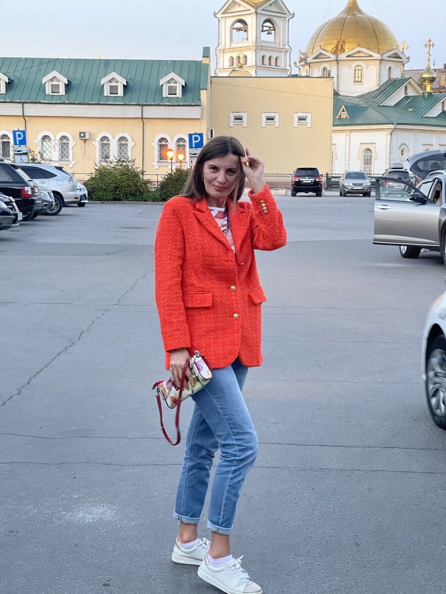 Я ваша Елена. 