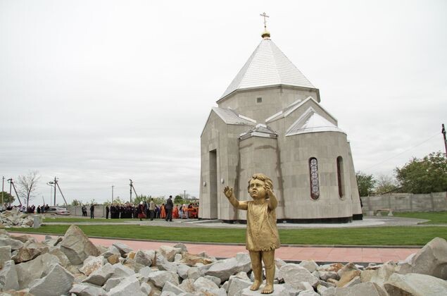    Часть мемориального комплекс а памяти жертв нацистского концлагеря «Красный» Правительство Республики Крым