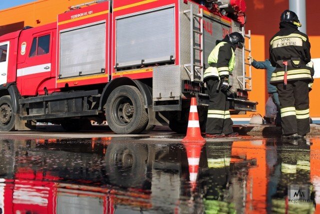    Пожарная машина Дарья Драй © ИА REGNUM