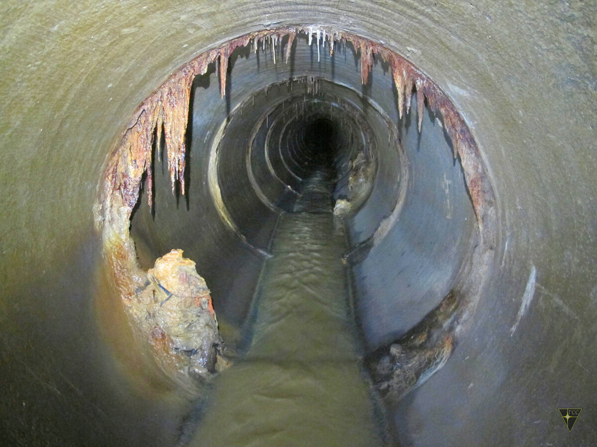 Подземный ручей в Лианозово. Почему в нём так много затворов?