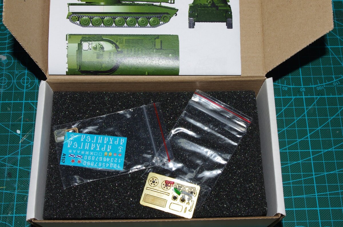 Упаковка, традиционно, легендарная.