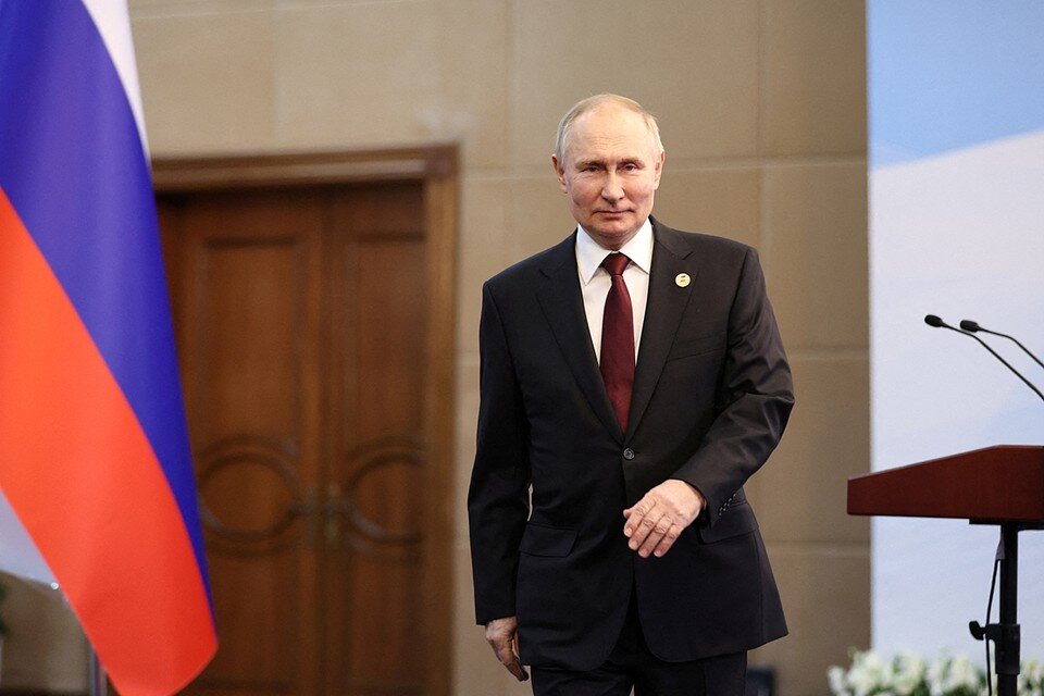     Владимир Путин поздравил чекистов  REUTERS