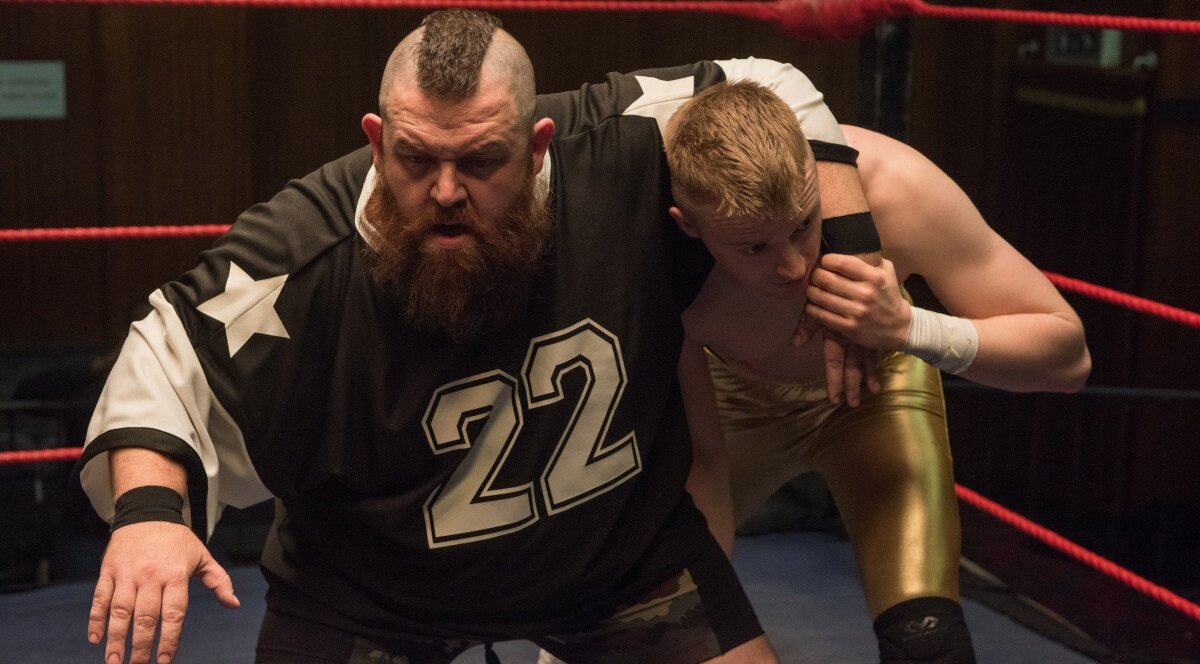 Эх-ма, блин, какого же колоритного боевого гнома проморгала в свое время трилогия Питера Джексона "Хоббит"! 