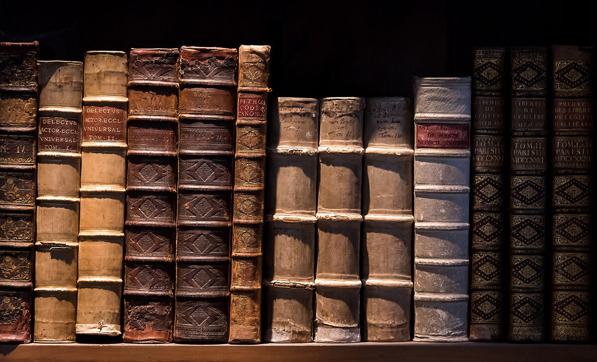 Посоветуйте хорошую книгу. Посоветуйте хорошую книгу