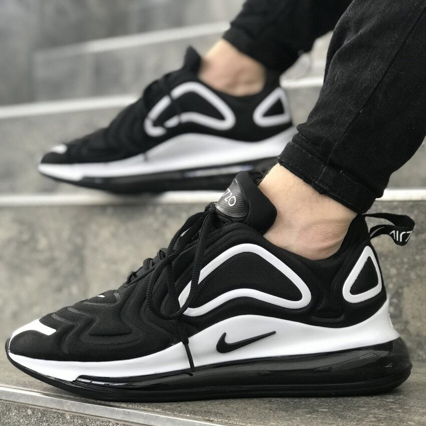 Nike air max outlet 720 on foot