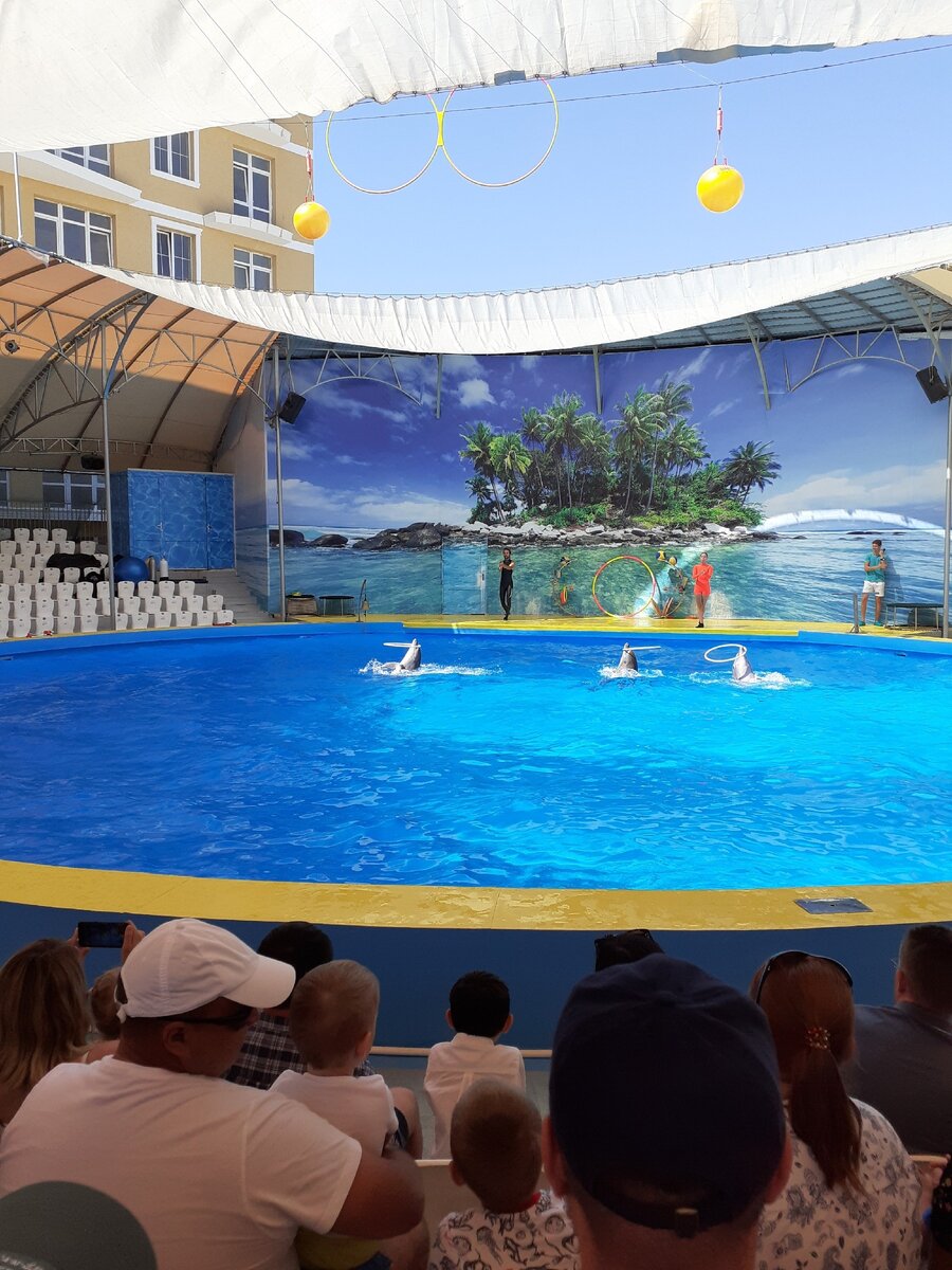 Как это голый папаша и 6 летняя дочка.