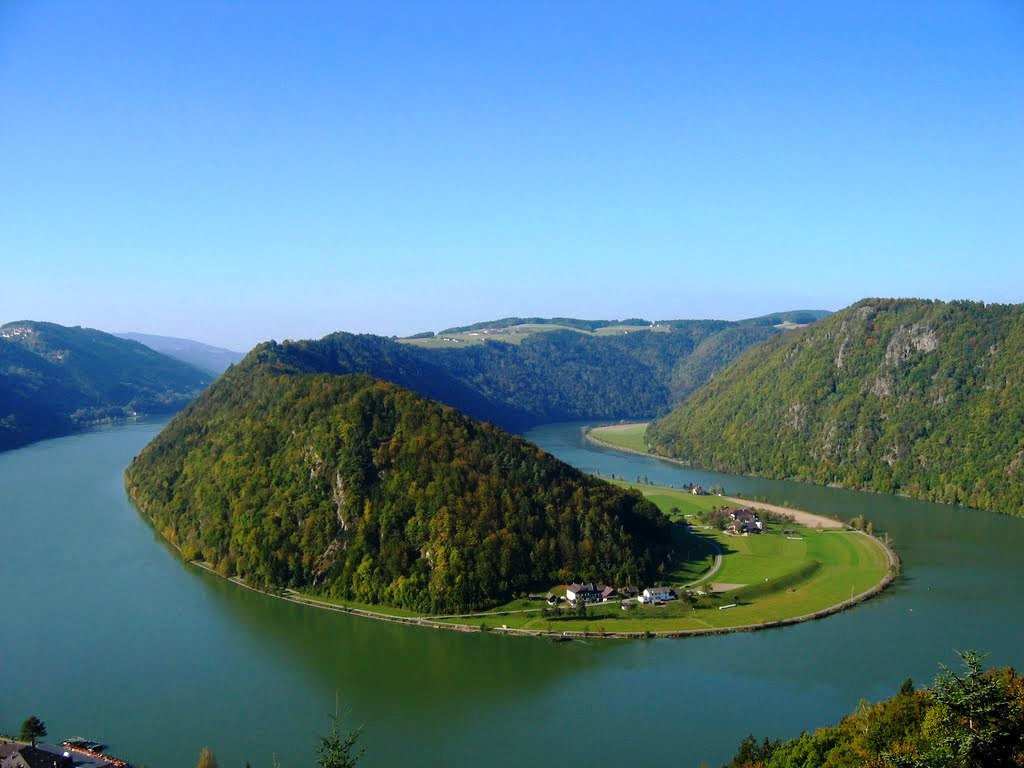 Эта река является длиннейшей в европе