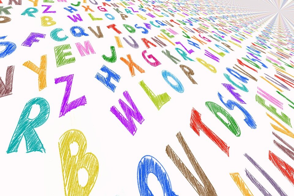 https://cdn.pixabay.com/photo/2018/09/26/09/07/letters-3704026_960_720.jpg