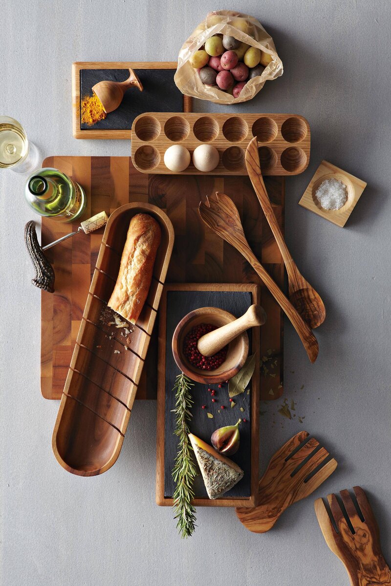 https://www.hauteliving.com/2011/09/west-elm-arrives-in-seattle-an-interview-with-creative-director-vanessa-holden/