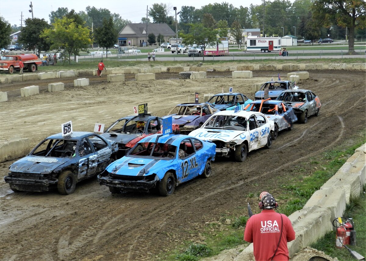 Гонки на выживание Demolition Derby