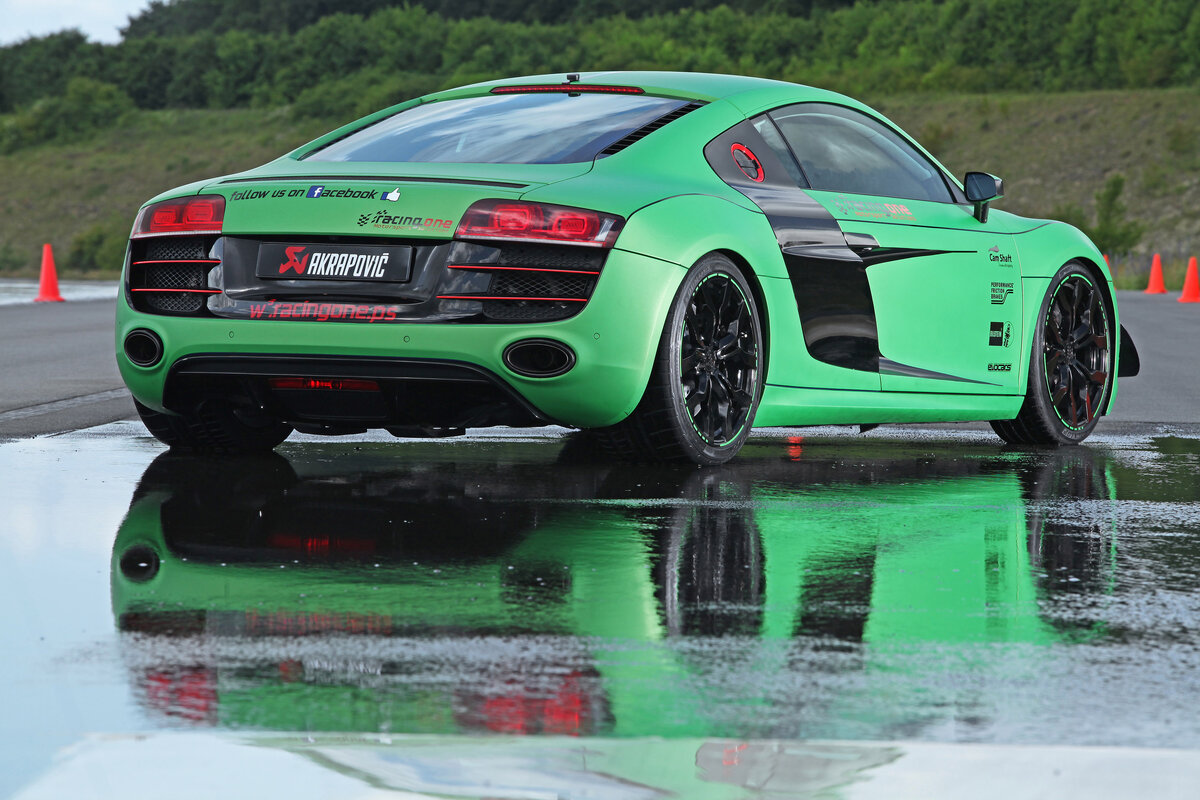 Audi r8 v10 2012