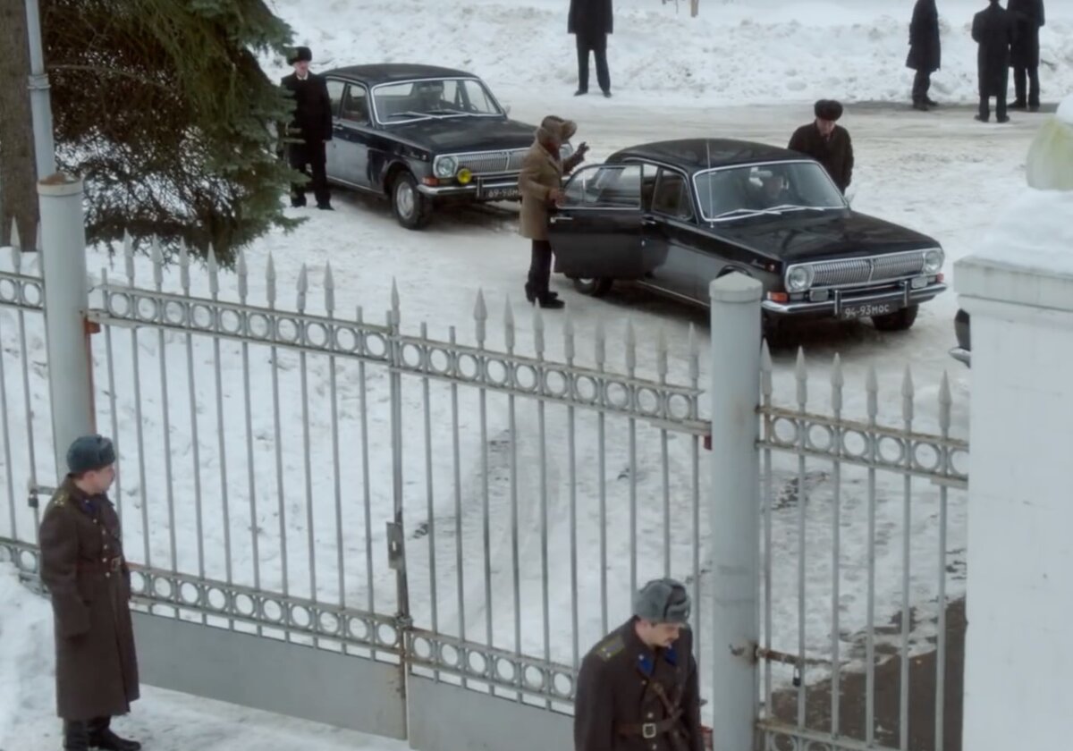 Кадр из сериала "Операция Сатана"