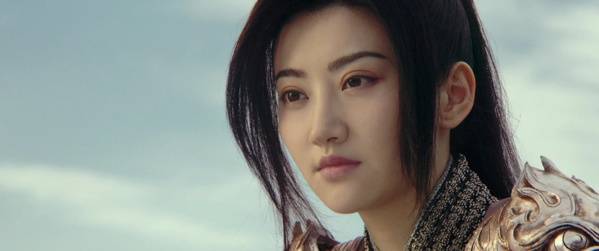 Цзинь Тянь в роли главнокомандующей в фильме "Великая стена"