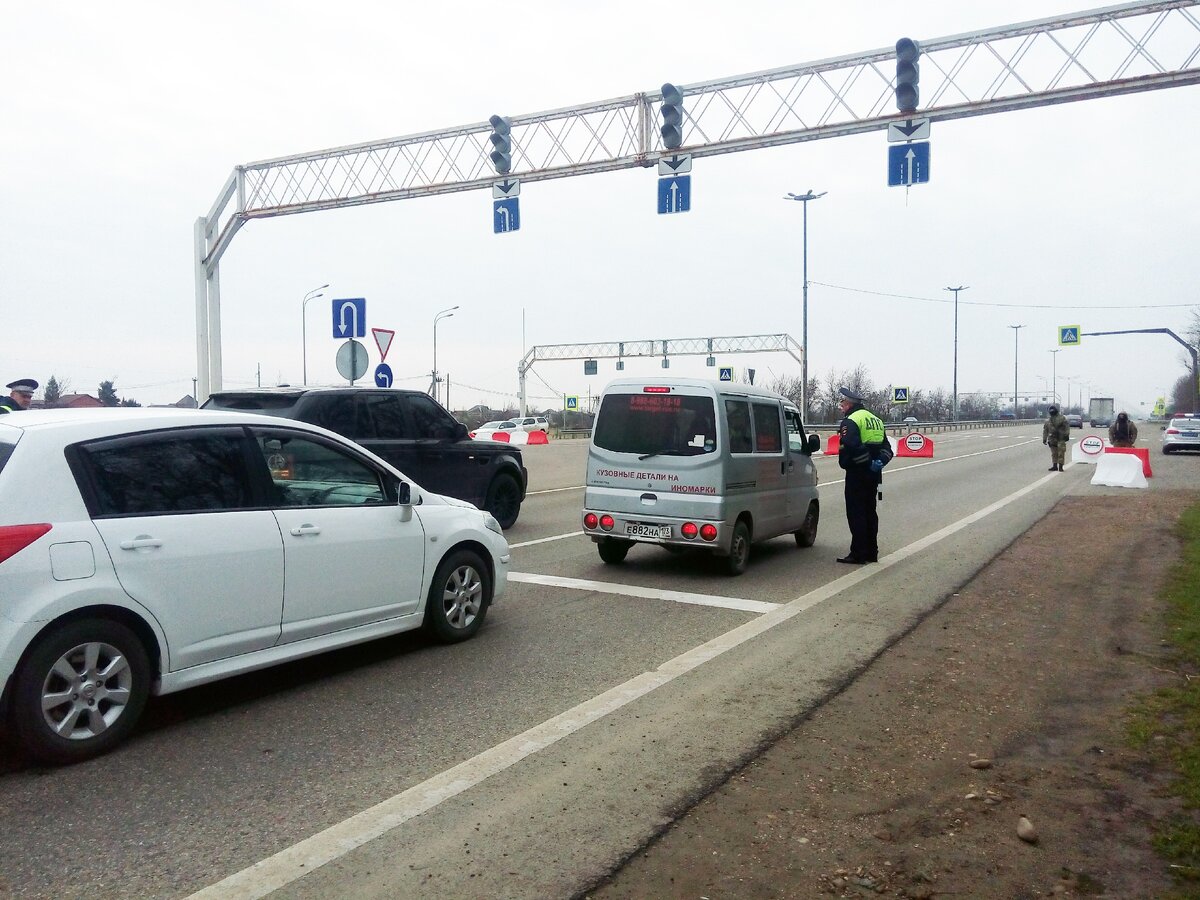 Краснодар закрыт на карантин. Въезд в город ограничен. Ейское шоссе 01-04-2020