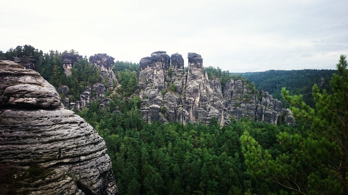 Национальный парк Саксон Суицерленд (Nationalpark Sächsische Schweiz).