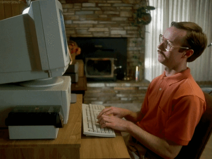 Mr fun computer retake. Человек за компьютером. Ghjuhffvvbcn PF rjvgm.nthjv. Компьютер и человек. Программист за компьютером гиф