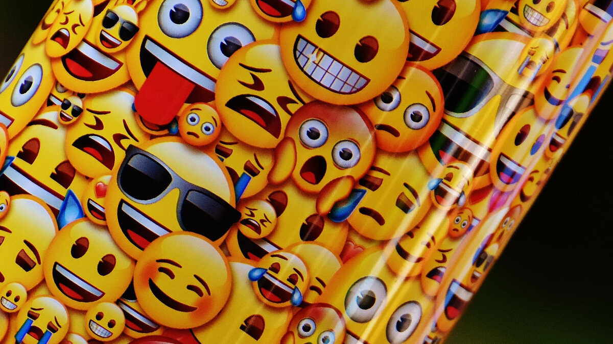 Где найти эмодзи на клавиатуре ПК или ноутбука?