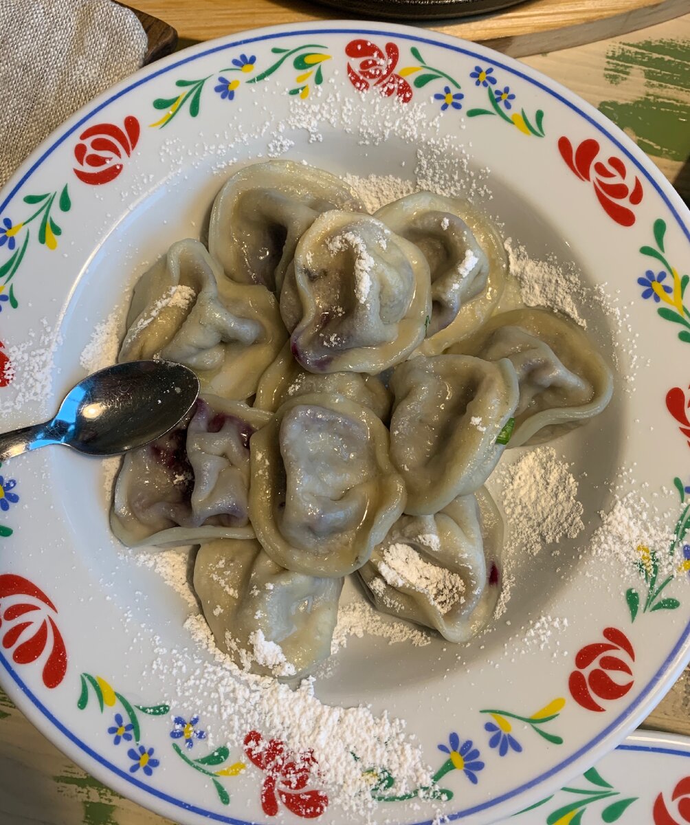 Вареники с черникой. Фото автора.