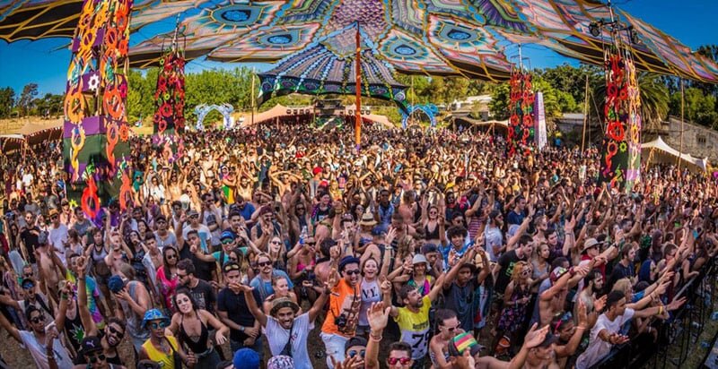 Фестиваль транс музыки не спит ни днем, ни ночью