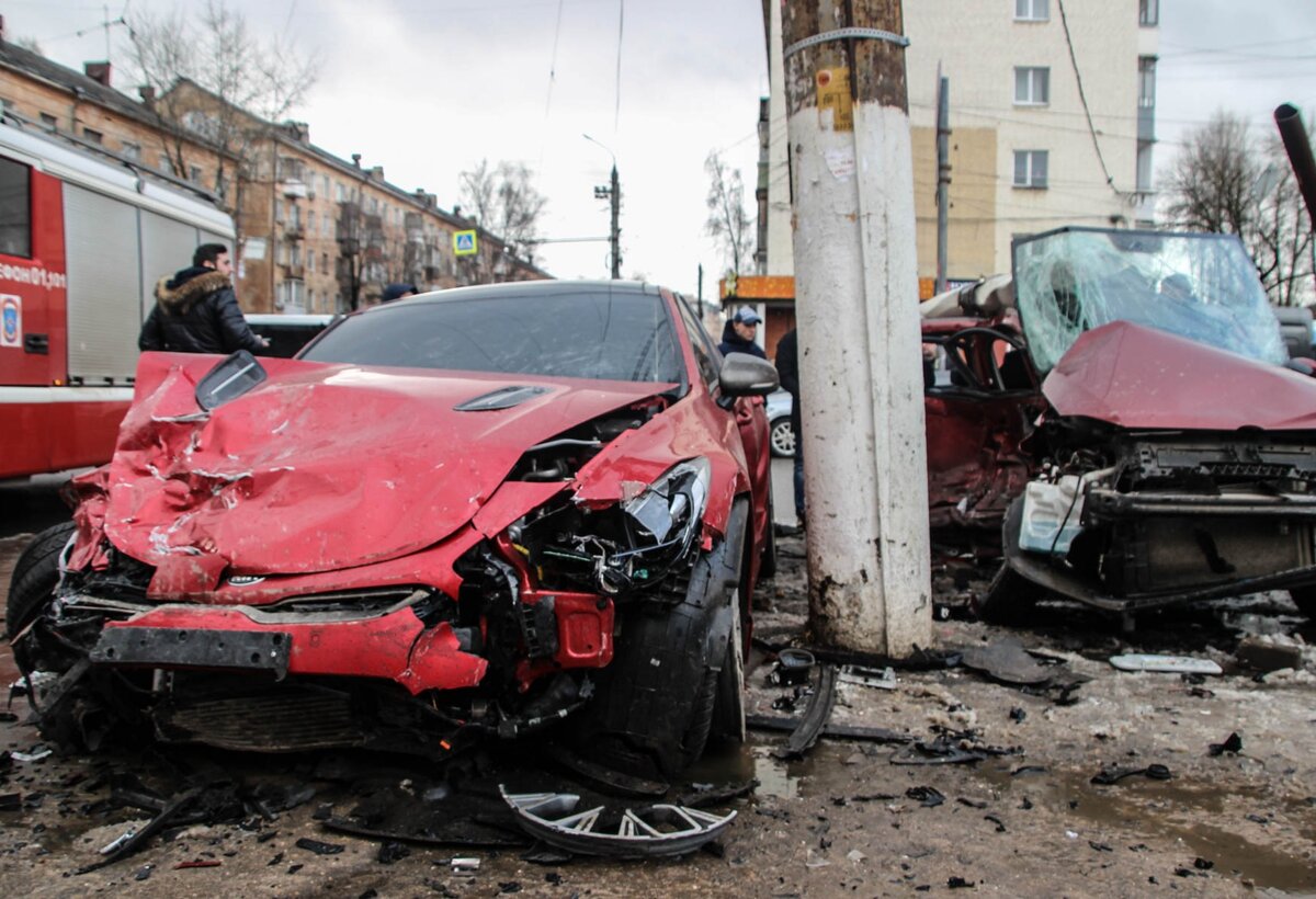 ДТП бывают разные - лучше ездить на наиболее надёжных автомобилях