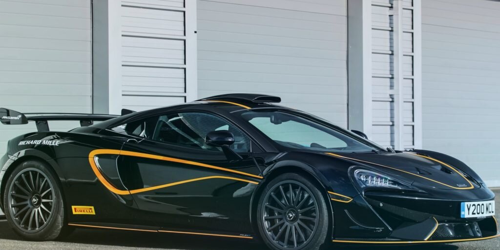 Ограниченная серия Mclaren 620r / Источник: Autoexpress