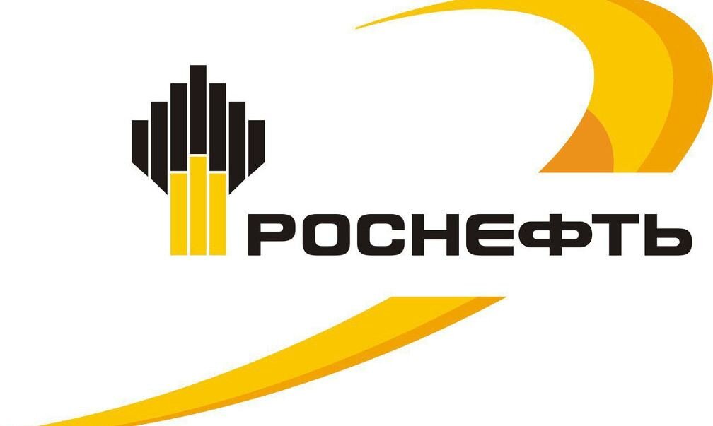 Совет директоров «Роснефти» одобрил продажу 10% в ООО «Восток Ойл» компании Trafigura. Также заключен контракт с «Интер РАО» на строительство энергетической инфраструктуры проекта «Восток Ойл» мощностью 2,5 ГВт. и размещен заказ на судостроительной верфи «Звезда» на 10 танкеров высокого ледового класса дедвейтом 120 тыс. т, адаптированных для работы на Северном морском пути. В целом для проекта «Восток Ойл планируется построить 50 судов различных классов.