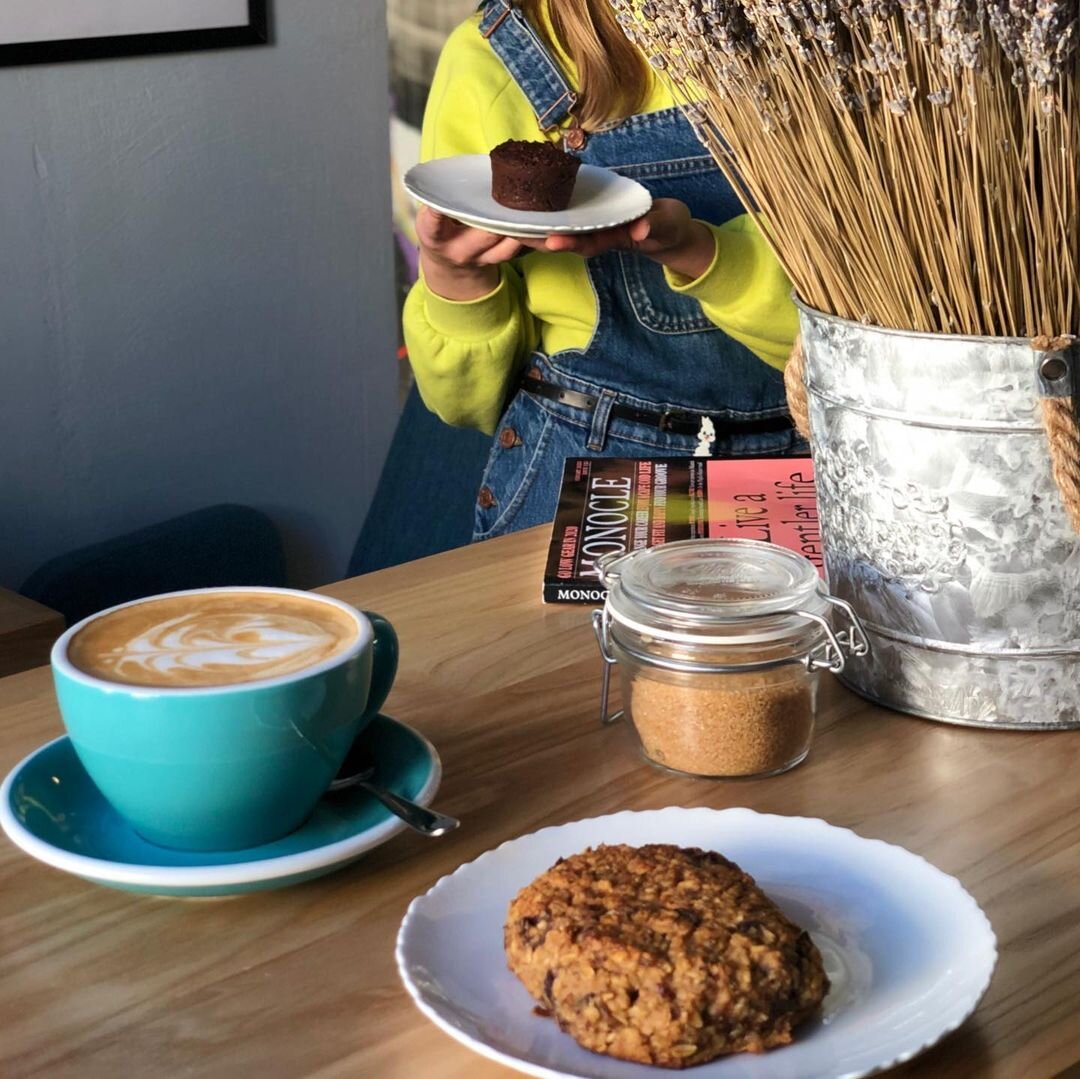 Кофейня "Монокль" в Великом Новгороде / фото взято с Instagram @monocle_brew_bar