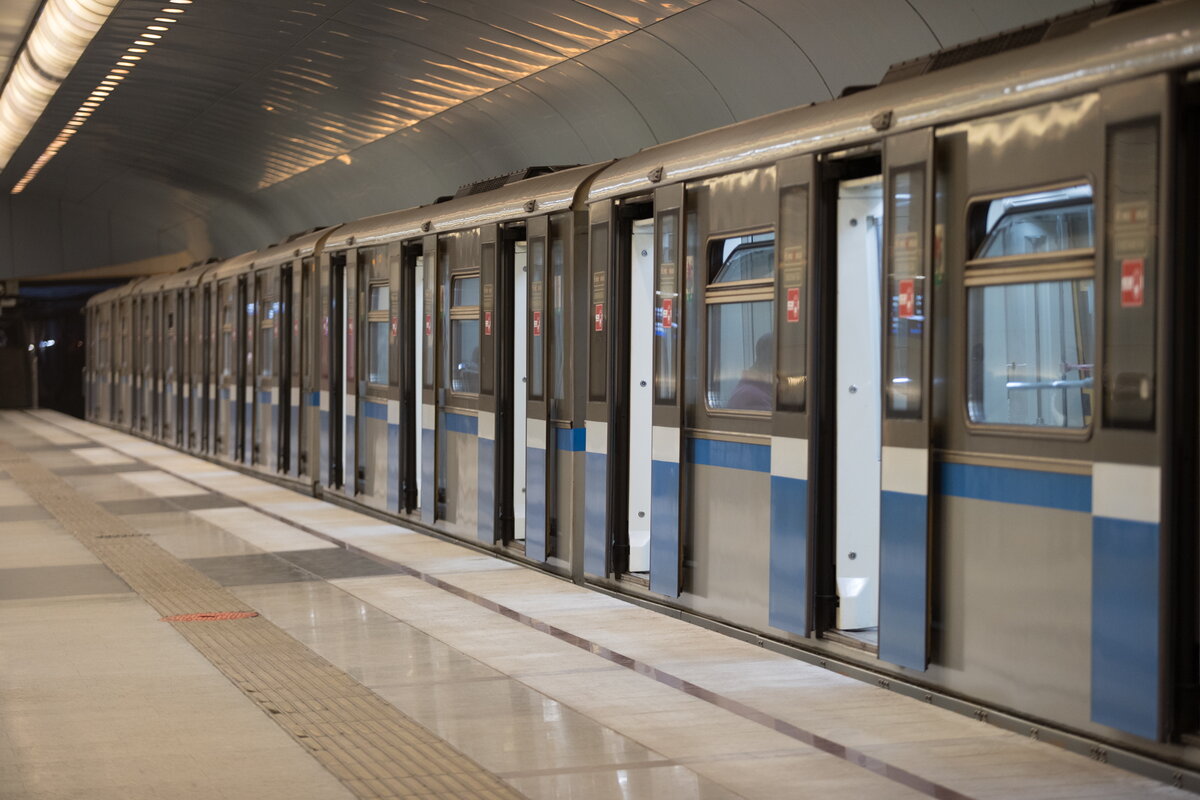 «Борьба» за метро в Казани длилась почти что полвека. За это время региональные власти смогли не только добиться включения города в список ожидания, но и закончить  строительство необходимого общественного транспорта.