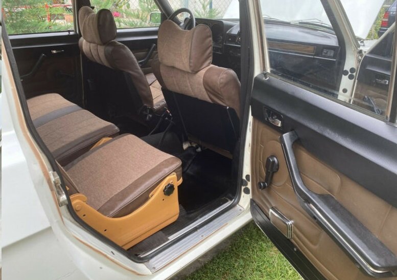 Салон Волги