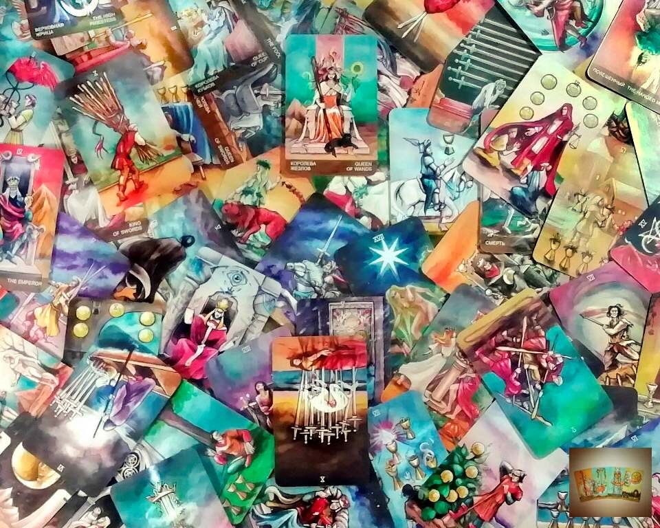 Таро "Тёмное Таро Уэйта". Фото принадлежит автору канала "ТАРО-РАССЛЕДОВАНИЕ".