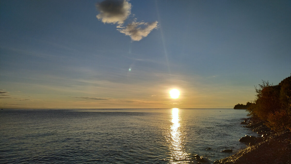 Рассвет над Байкалом